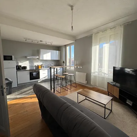 Centre - Proche Cite Medievale Apartament *